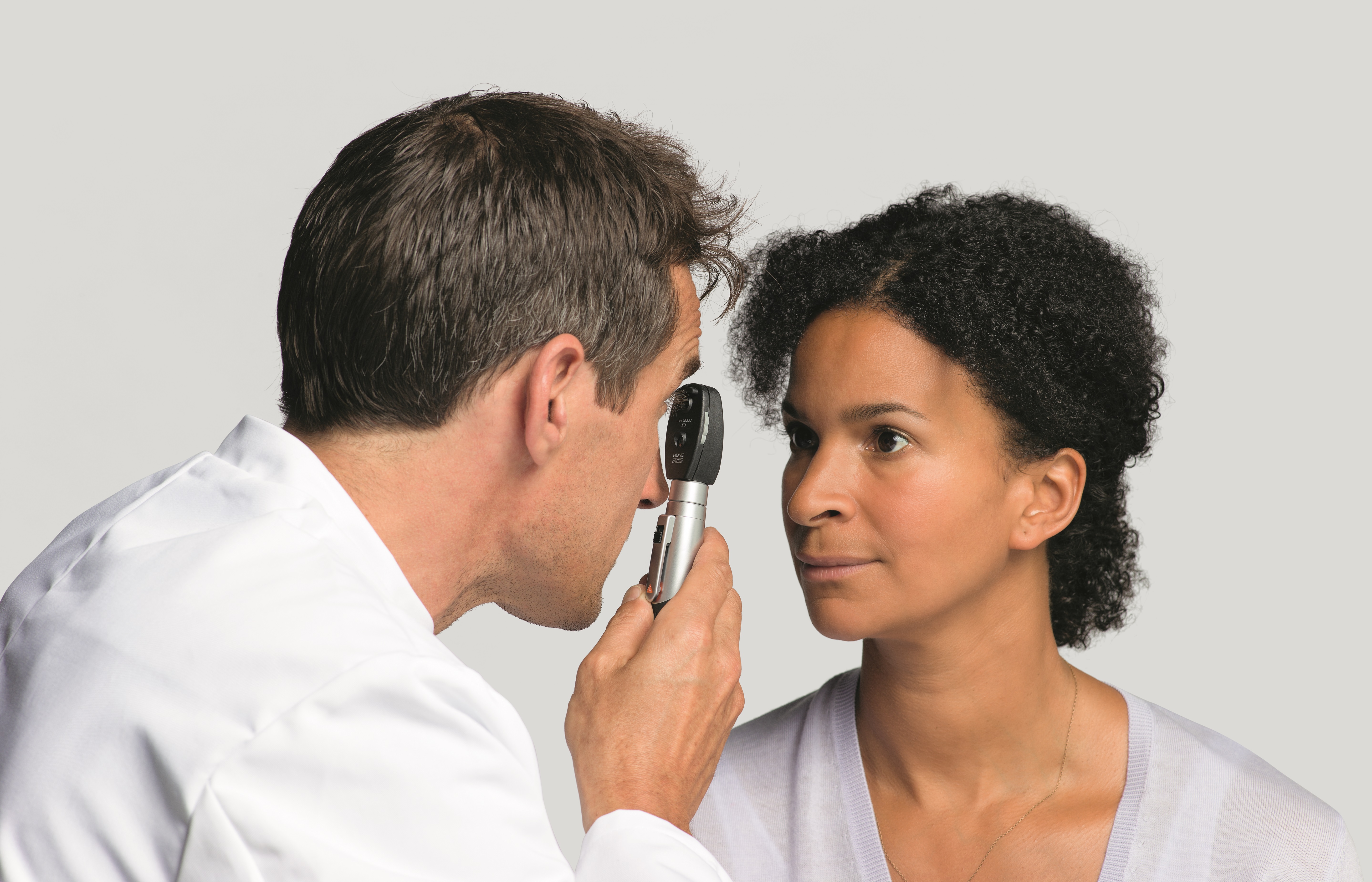 The small compact design is ideal for versatility when examining patients