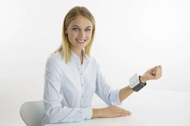 Using the Beurer BC85 Wrist Blood Pressure and Pulse Monitor Beurer BC85 Wrist Blood Pressure and Pulse Monitor