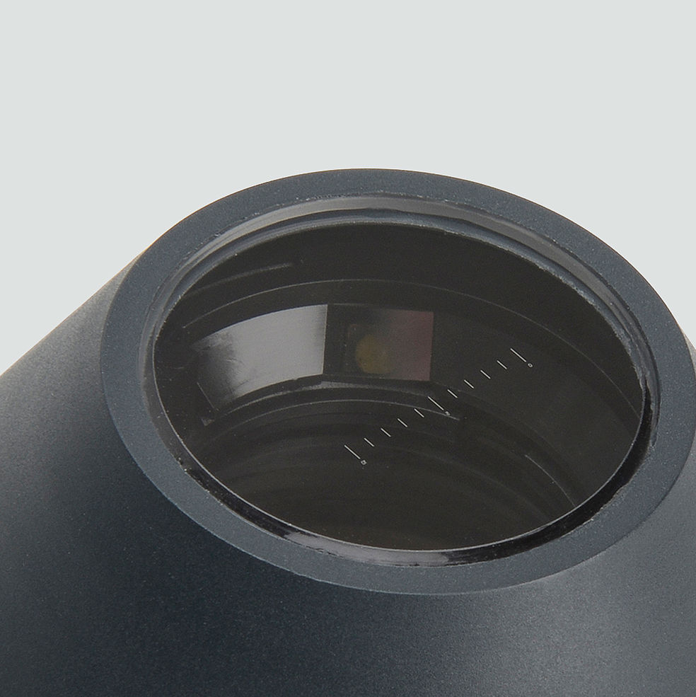 The Delta 20 T offers 10x to 16x magnification The Delta 20 T offers 10x to 16x magnification