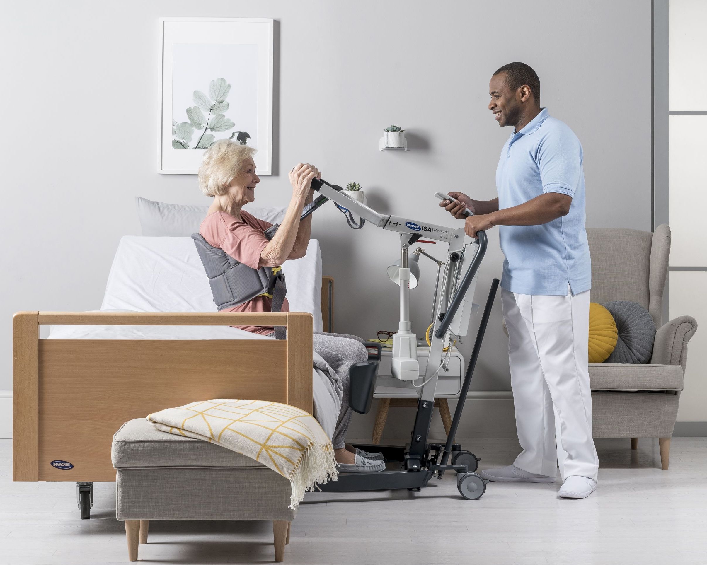 The Invacare ISA Stand Assist Hoist allows for simple and comfortable transfers The Invacare ISA Stand Assist Hoist allows for comfortable and simple transfers
