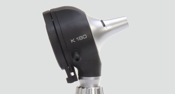 The polycarbonate head can withstand knocks and scrapes The polycarbonate head can withstand knocks and scrapes