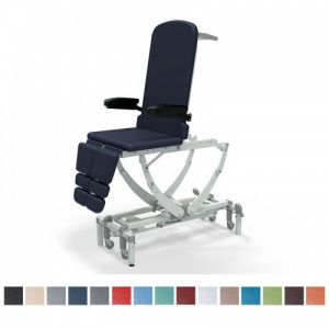 SEERS Clinnova Podiatry Pro Classic Couch with Electric Height, Backrest, Footrest and Tilt (RWD)